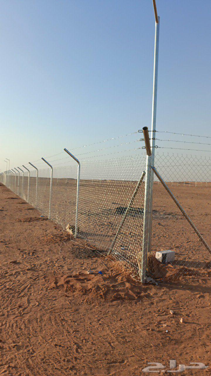ورشه شبك مصانع السياج المزارع والواجن الاسلاك شائكة64270509375619111