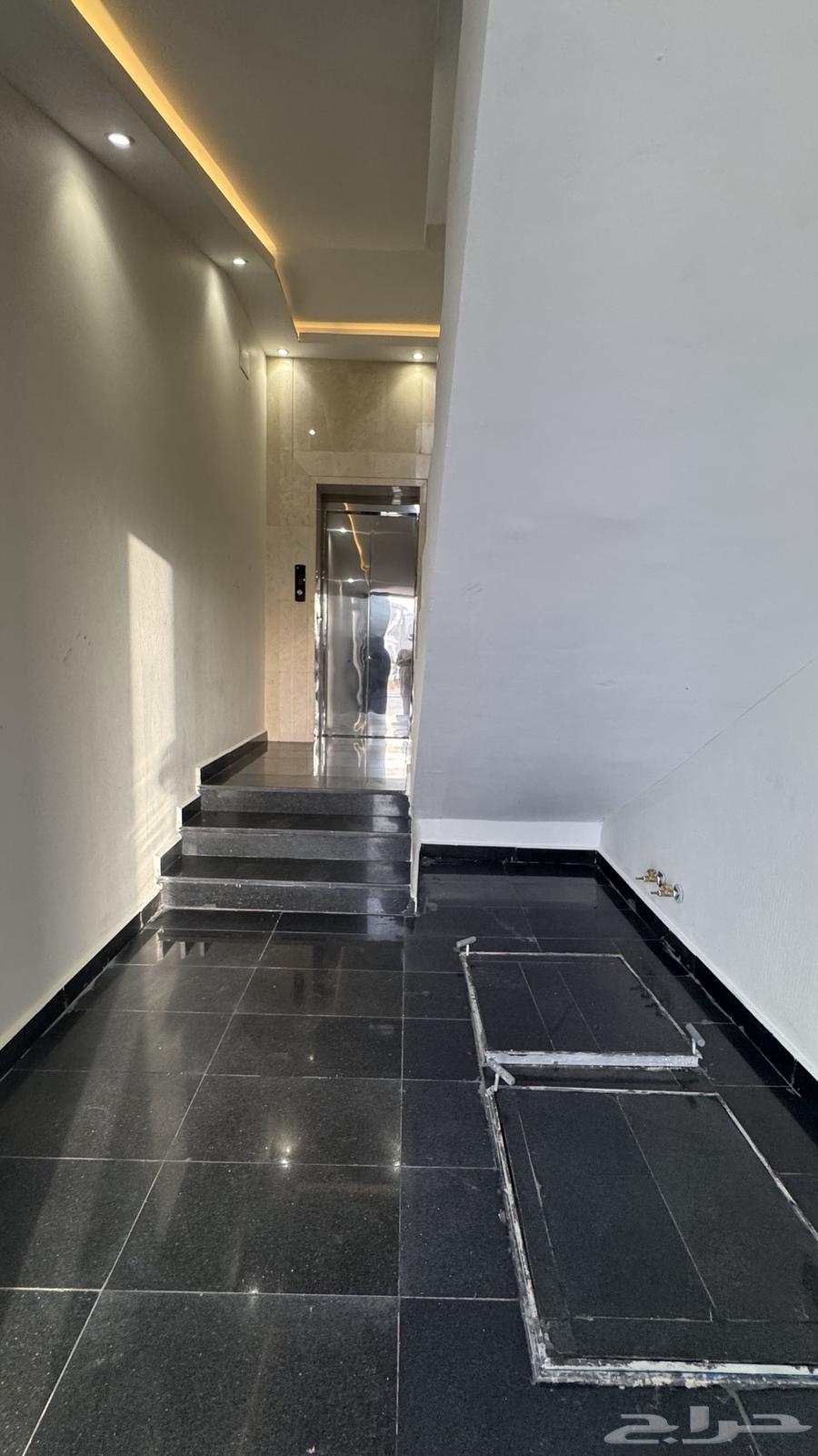 للبيع شقق علويه مع سطح مصعد جاهز مخطط الراجحى الضيافه64473930802691112