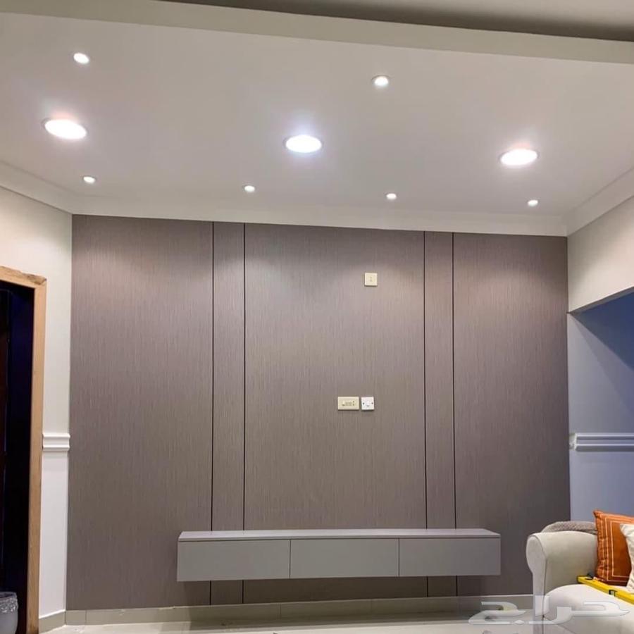 Wallpaper, paint, wood alternative, and marble installation64481401824385111