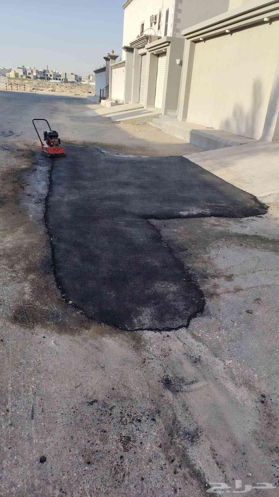 Cutting asphalt walls, sand roughening, external plastering, sealing openings, closing building openings64474139384962110