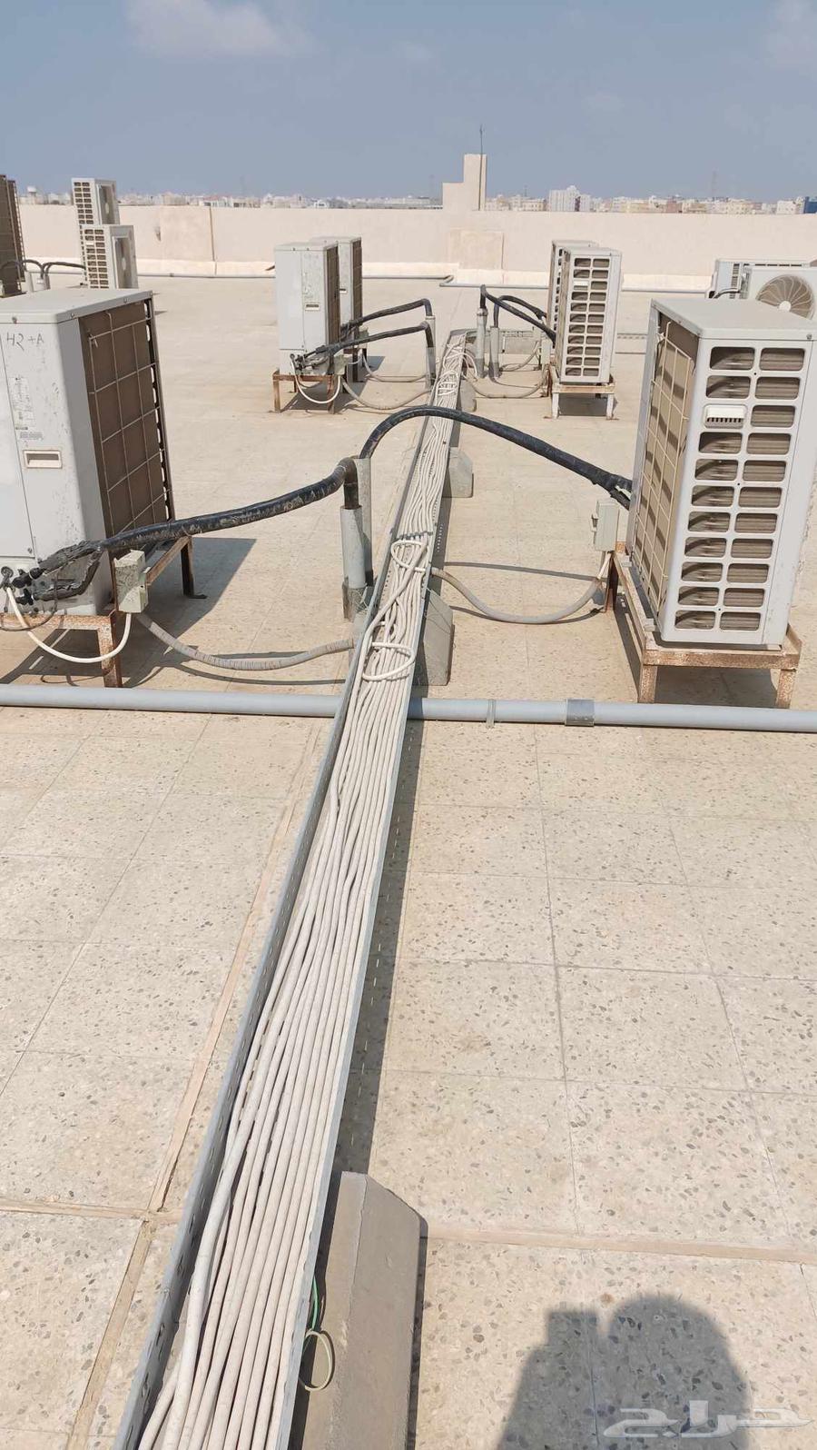 جميع انواع أعمال الكهرباء المنزلية والتجارية والاستثمارية64474139416321111