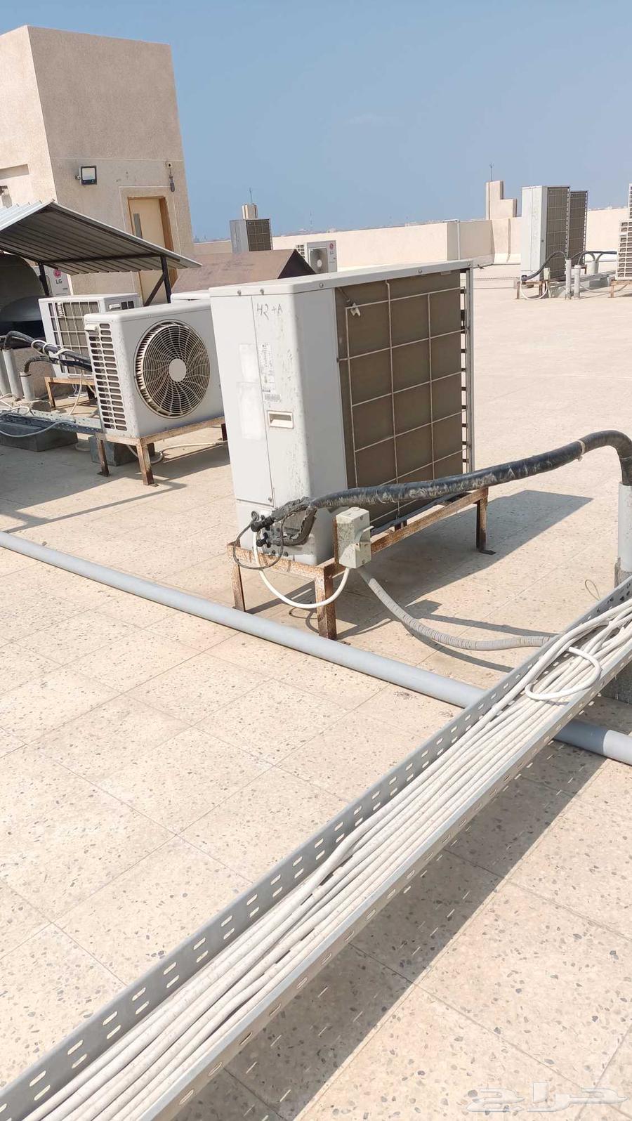 جميع انواع أعمال الكهرباء المنزلية والتجارية والاستثمارية64474139416321110