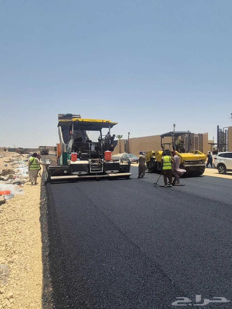 مقاول اسفلت وتخطيط مواقف السيارات اسفلت فلل بميول وسفلتت64474250767361110