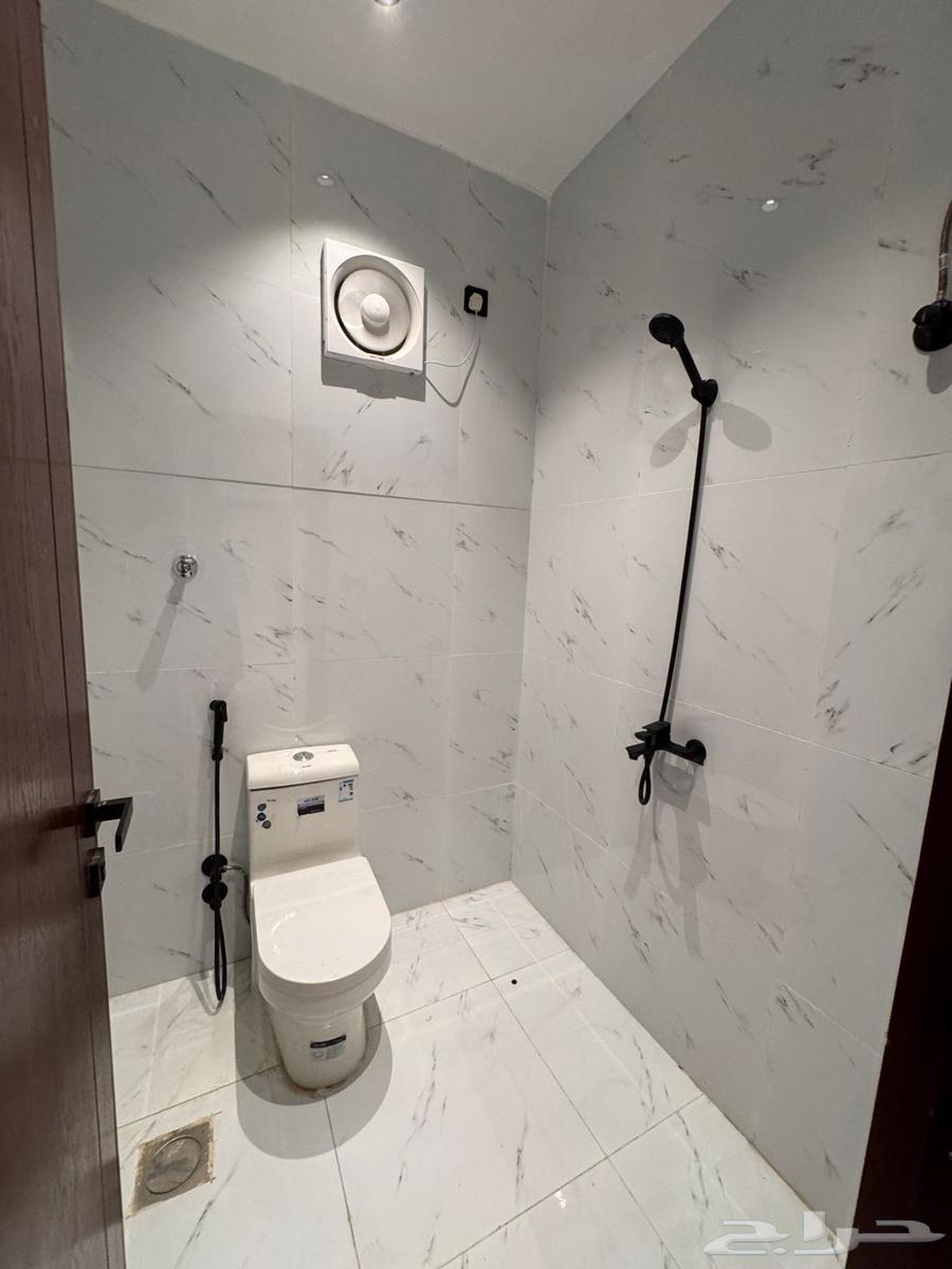 شقق فاخره للبيع بحي الشاطئ مخطط 564473835981313111