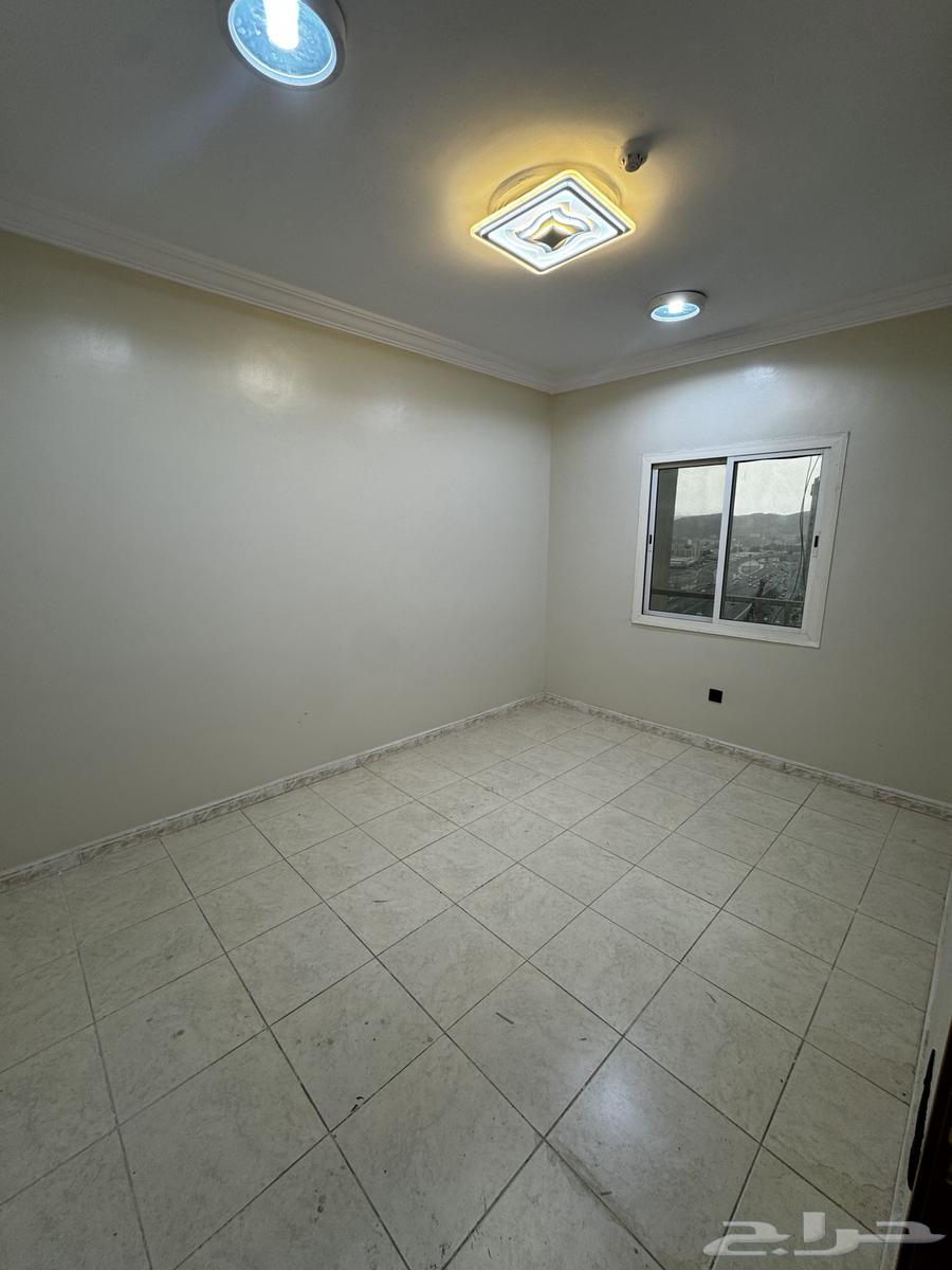 شقة فندقيه للايجار على شارع الحج مكة64481401036419113
