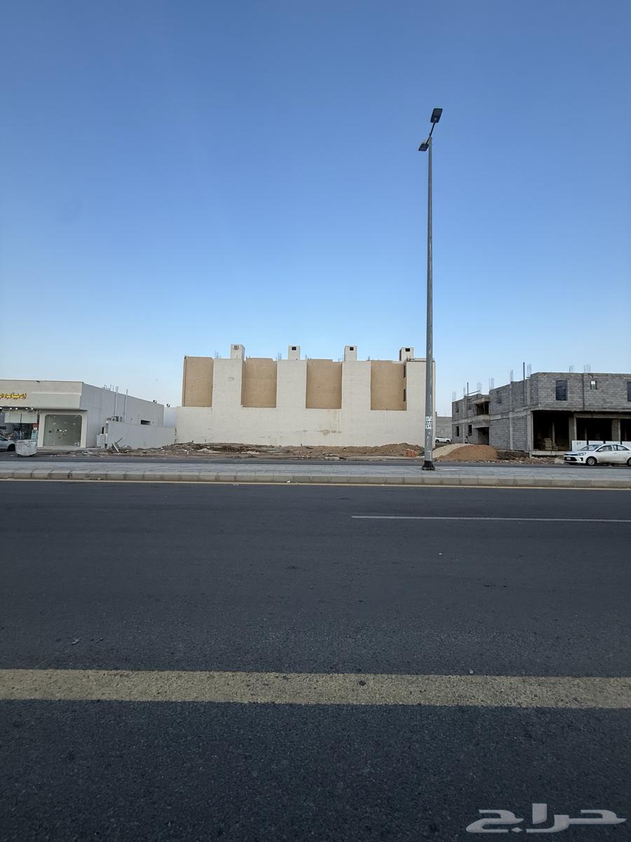 للبيع ارض تجارية في مخطط النبلاء م500 شارع 30م64473914687489110