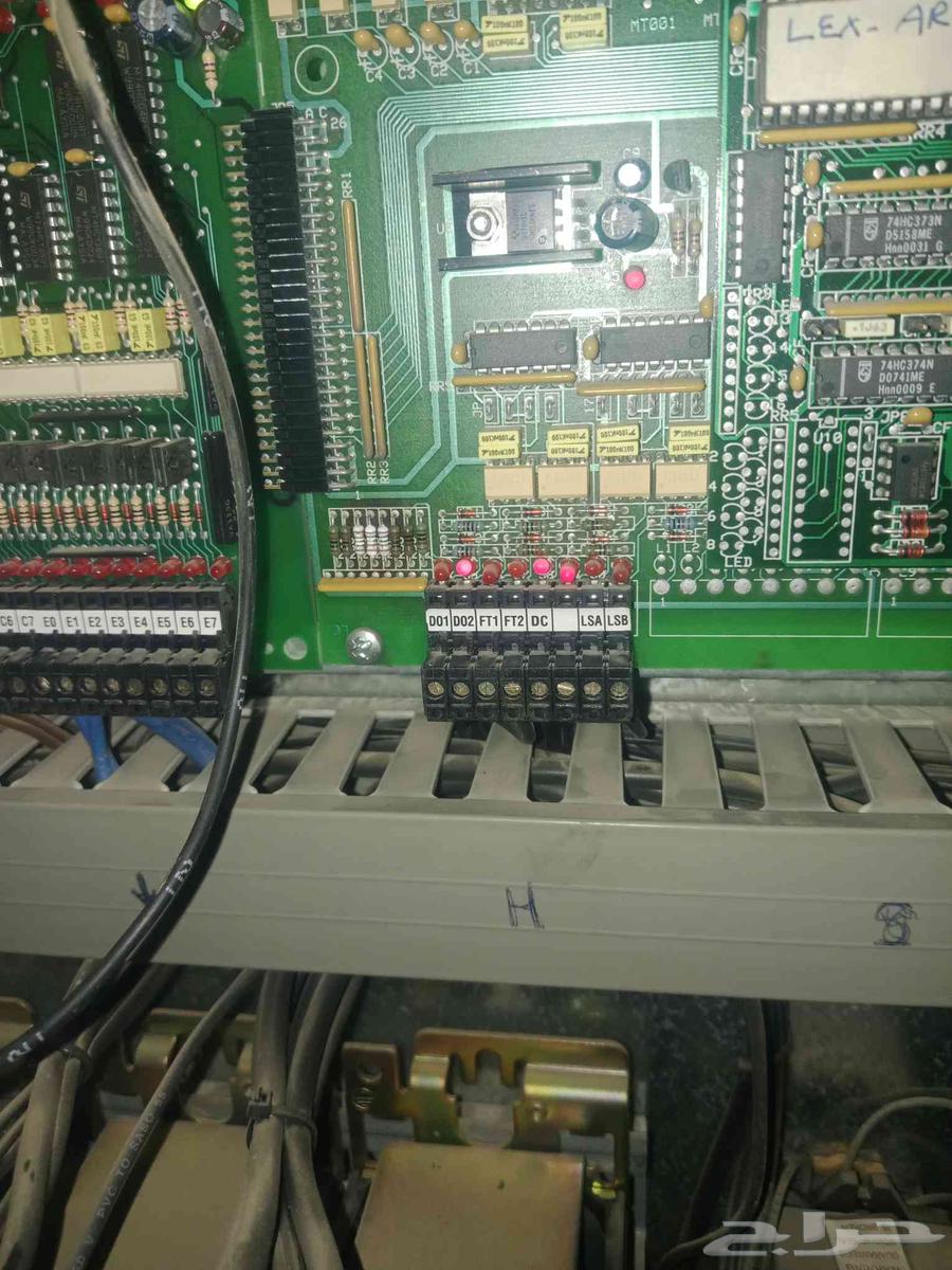 فني كهربائي للمصاعد كهرباء سباكه64474219094017114