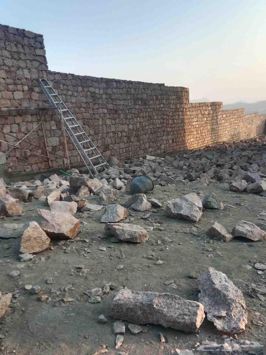 Large and small stone craftsman, with hand and with both hands, at a suitable price64474329195393112