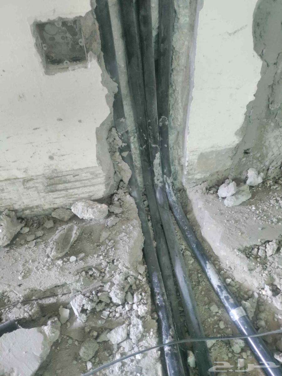 تمديد كاميرات وكهرباء وحساسات بالنقطه64501271021571111