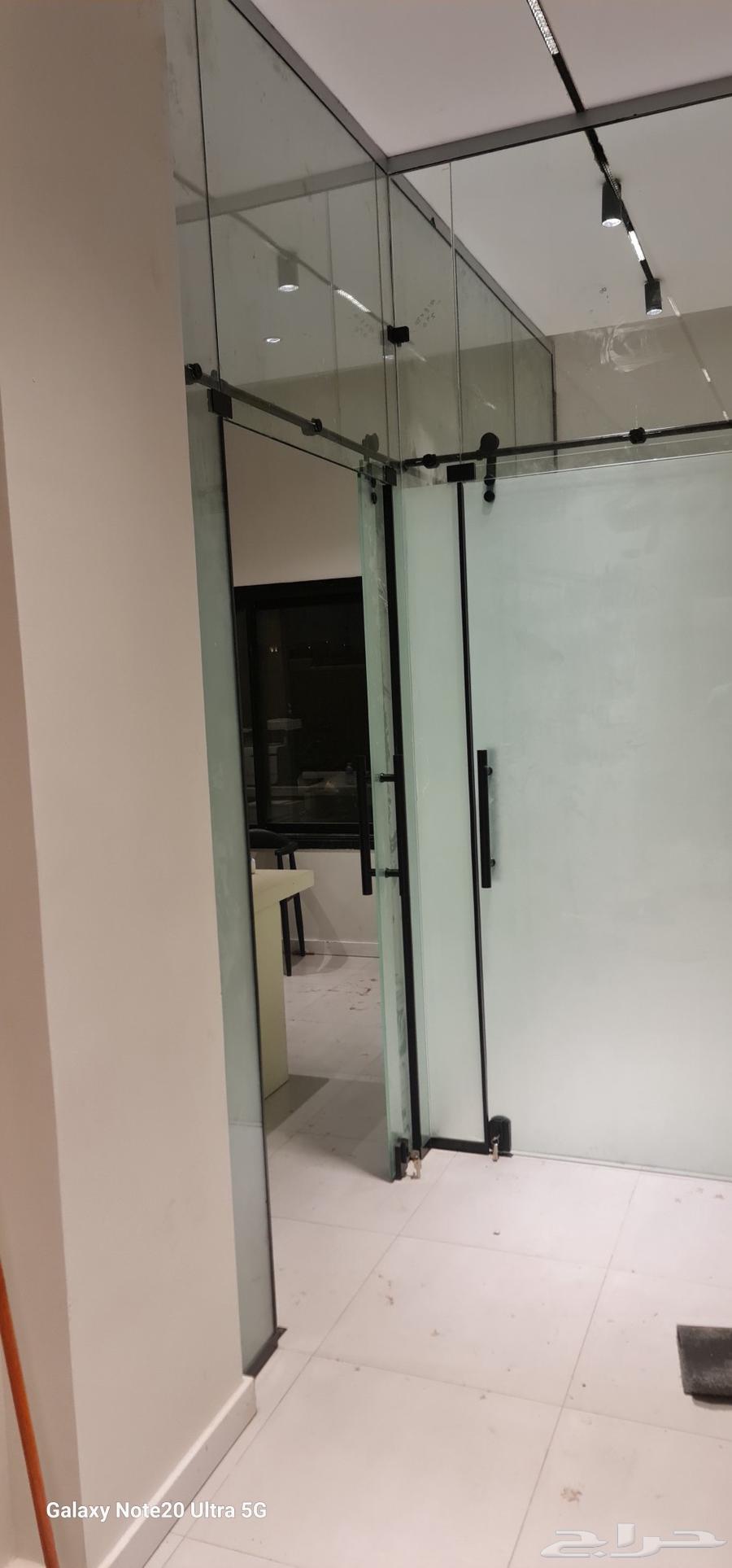 توريد وتركيب جميع أعمال الزجاج السكريت64474330396290111