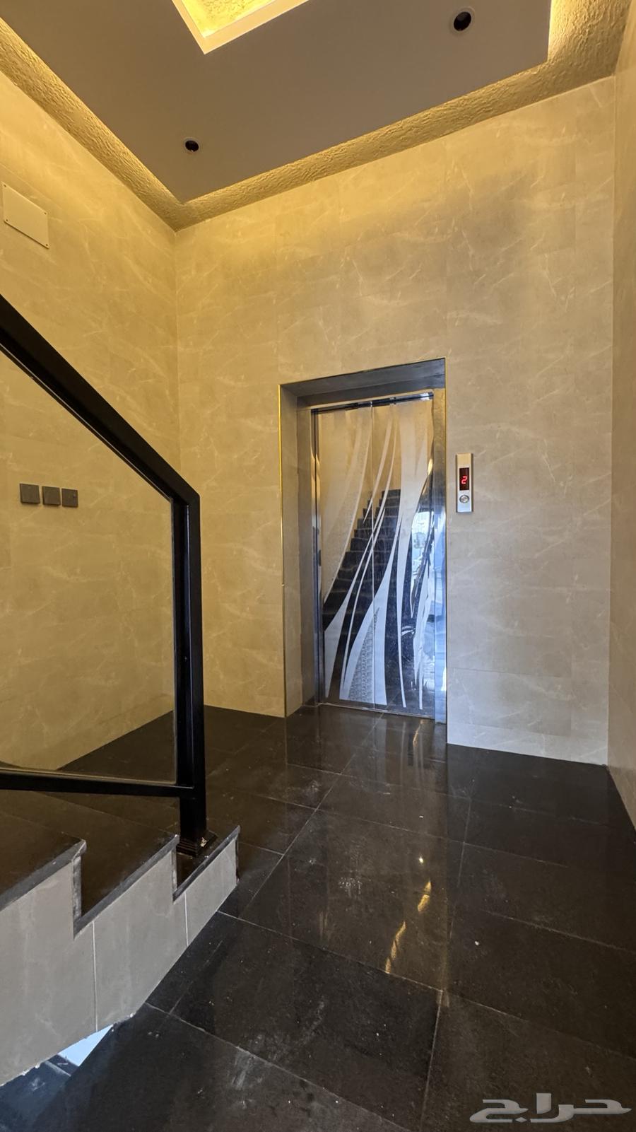 للبيع شقه 6 غرف vip من 500 الف حى الزهور بالمحاله ابها64487070588289113