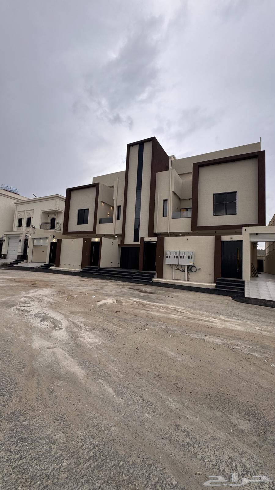 للبيع شقه 6 غرف vip من 500 الف حى الزهور بالمحاله ابها64487070588289111