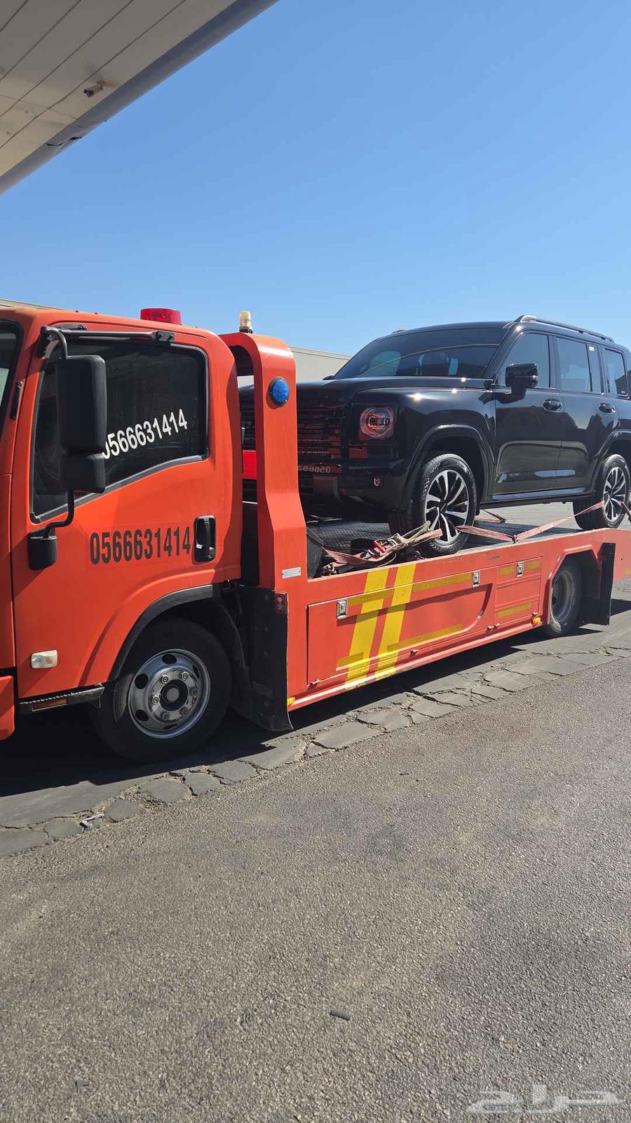 Saudi trailer returning from its port to Riyadh64487038359809110