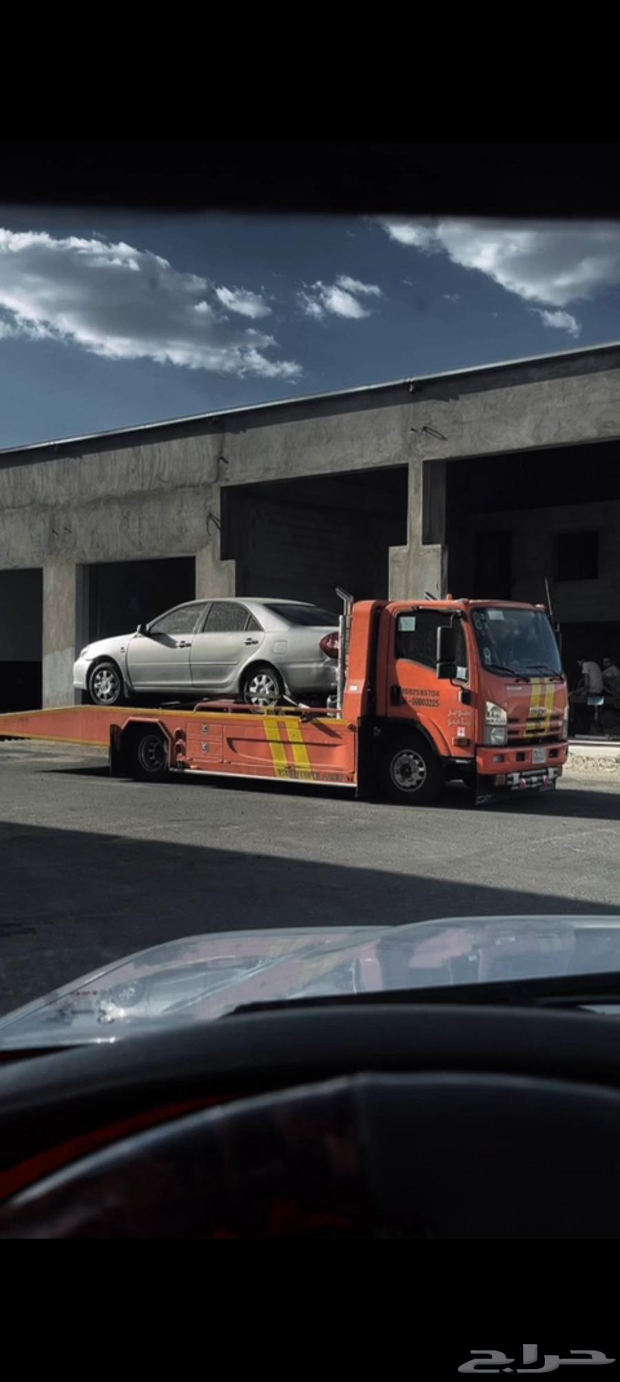 سطحه لنقل السيارات داخل الباحه وجميع مناطق المملكة64487215689346110