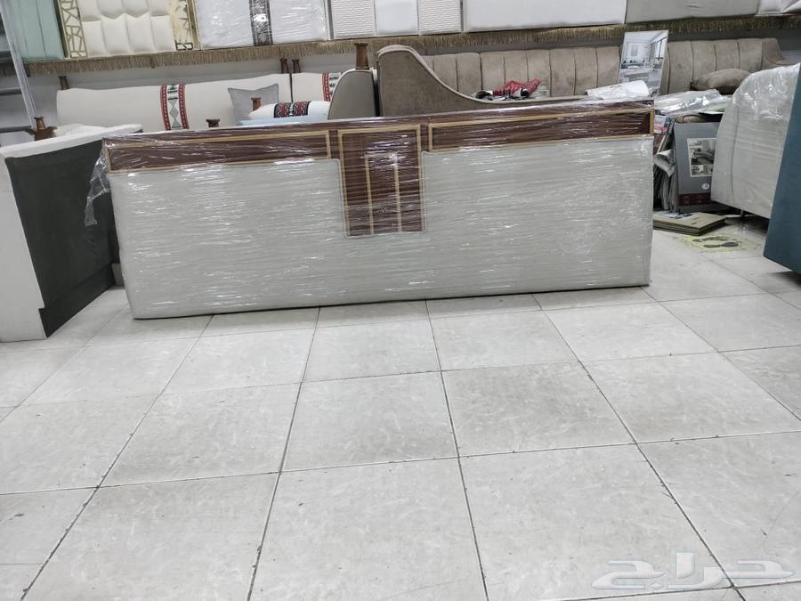 Customizing and Upholstering Modern Furniture, Curtains, and WiFi64481463728385112