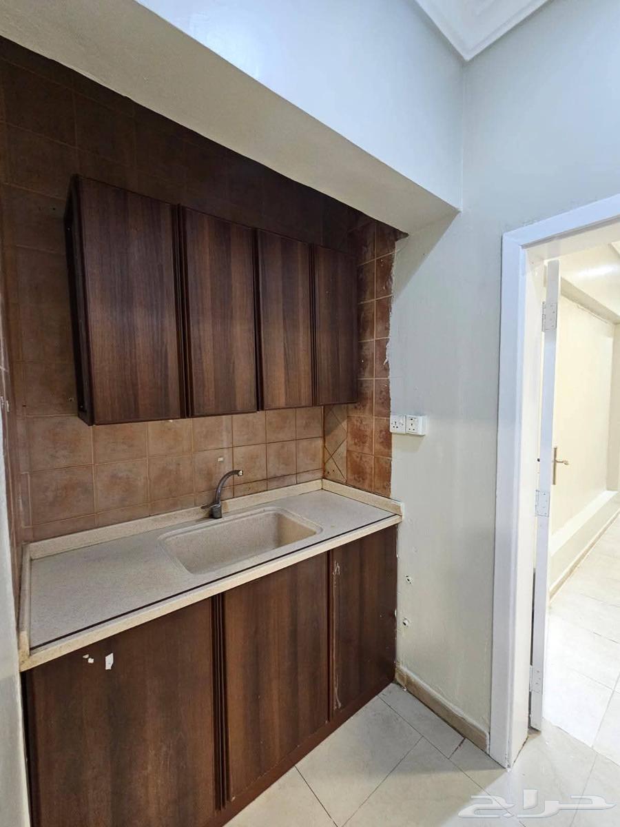 نشتري جميع الاثاث مكيفات او غرف نوم او مطابخ64487248539523111