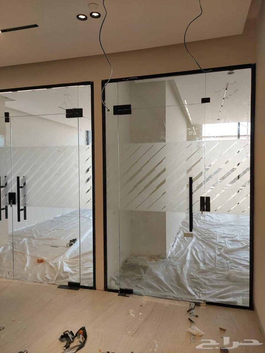 Scratch glass64487103638531113