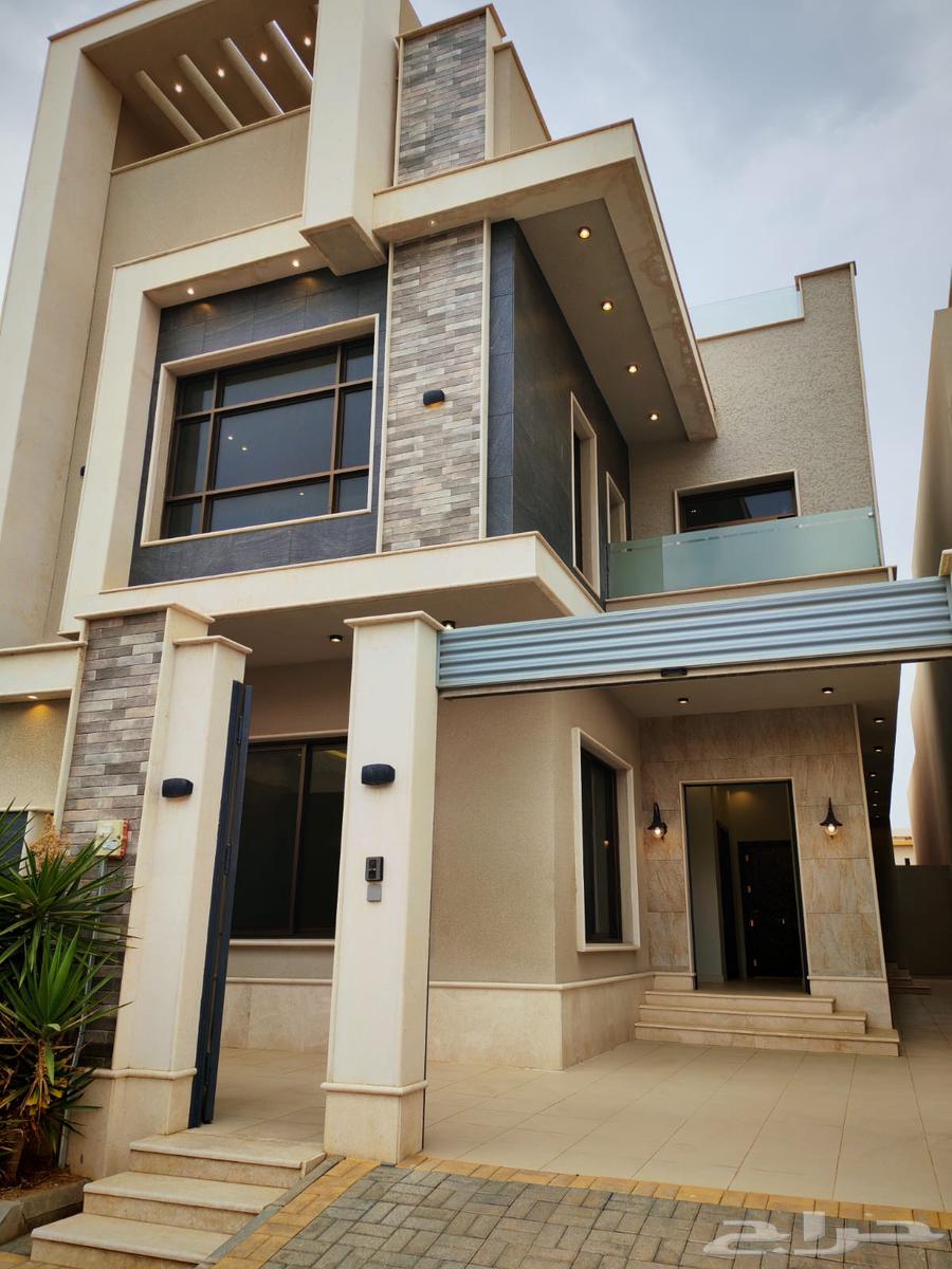 للبيع فلل دورين و ملحق با الخميس حي دوره الموسى وسط الخدمات64487036576129110