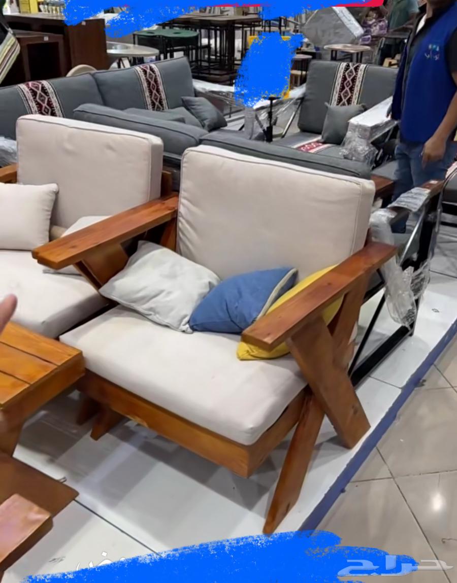 I need a detailed sofa of the same type as soon as possible, or if there's a clean user64481448651395110