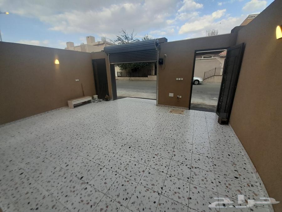 للبيع شقه دور ارضي بمدخل سيارة تشطيبات فاخره بسعر 550الف64487086512513112