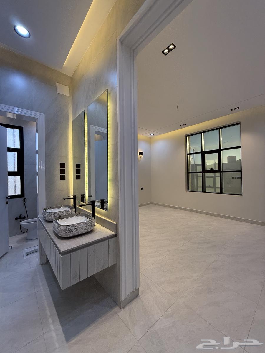 روف علوي مع ملحق 9 غرف بتصميم فندقي قرب ح الراقي-بسعر650الف64487053866753110