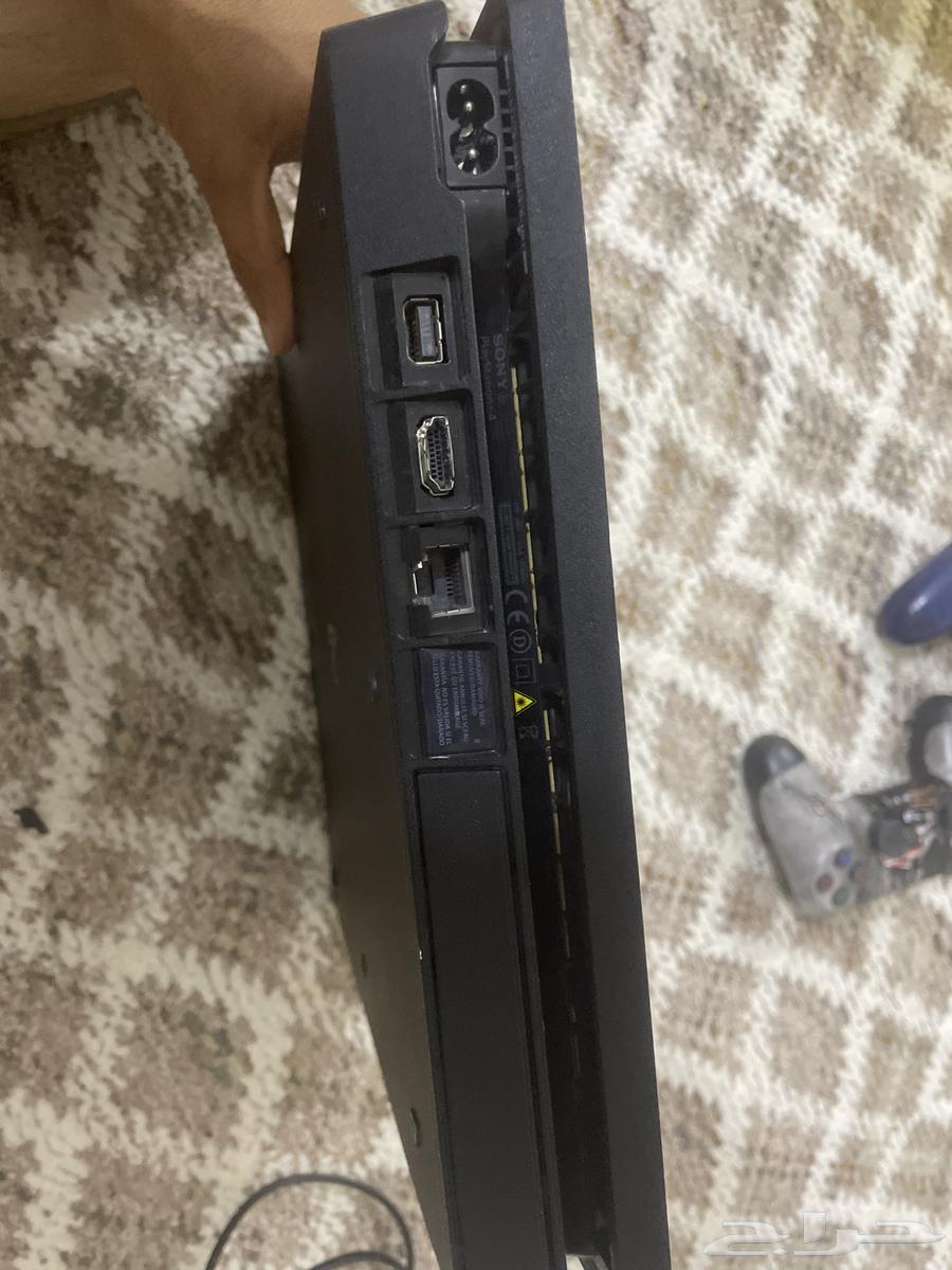 Sony 4 almost new, used less than a month seriously, no issues at all64487103433475112