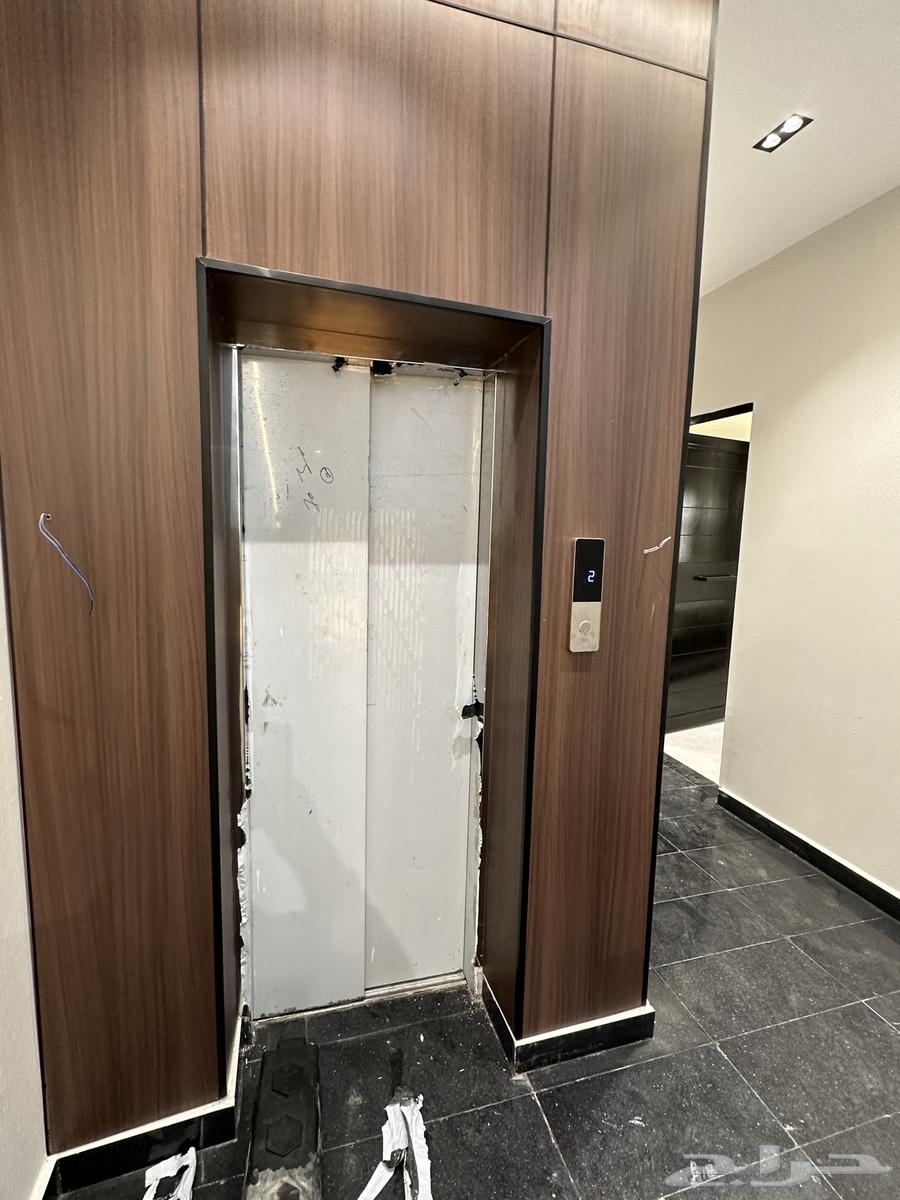 امتلك شقتك وسط الخدمات والمسجد ب 550 الف حي الراقي64487020946691111