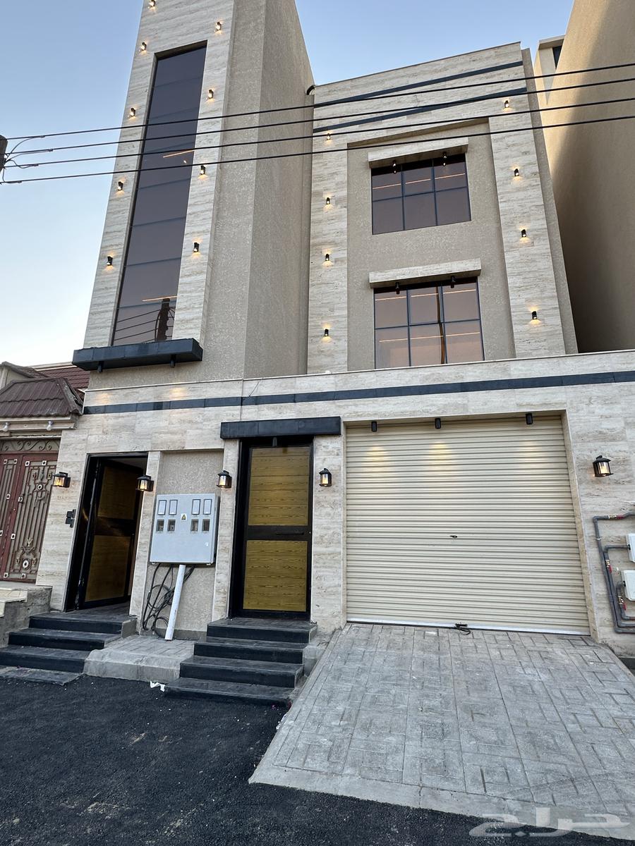 امتلك شقتك وسط الخدمات والمسجد ب 550 الف حي الراقي64487020946691110