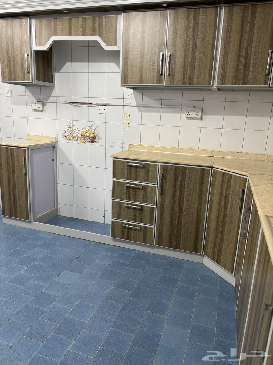 شقة واسعه ثلاث غرف في السنابل (ستر اللحياني سابقا )64487036923139111