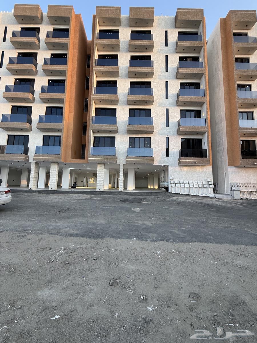 للبيع شقق علويه ببلكونه وإطلاله رائعه ابها خلف المستشفي64487052942465110