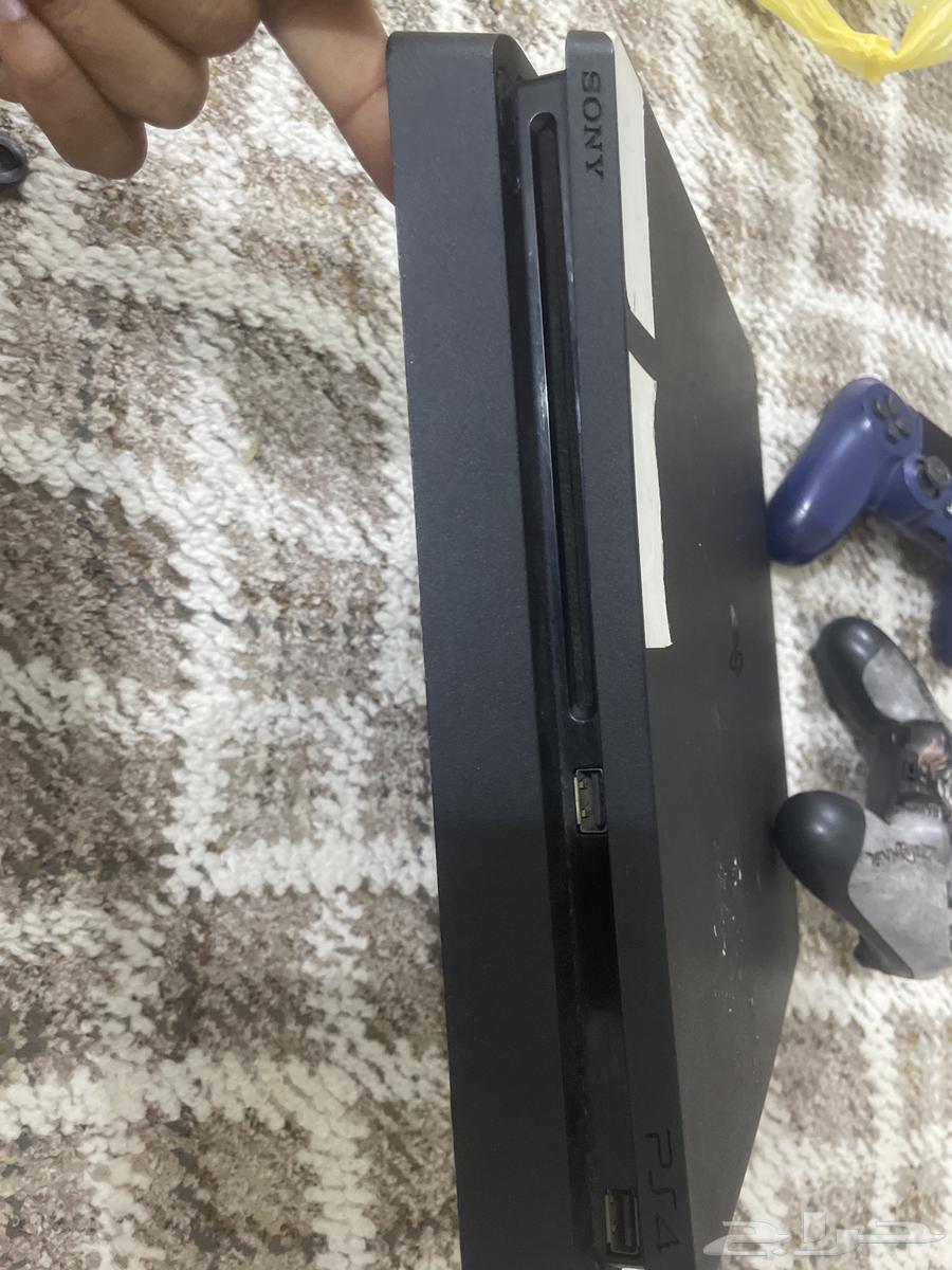 Sony 4 almost new, used less than a month seriously, no issues at all64487103433475111