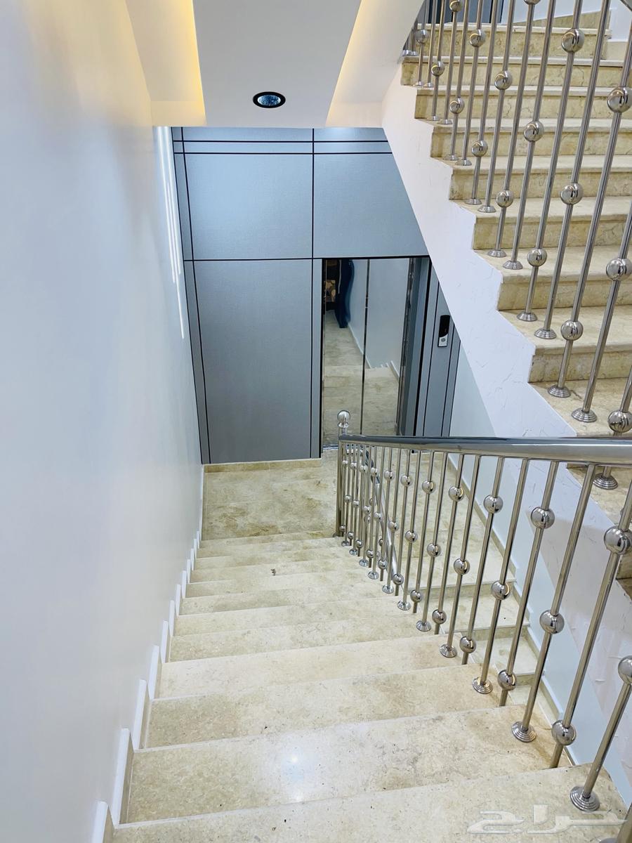 للبيع شقق تمليك علوي مع سطح خاص حي الاسكان بسعر 550 الف64487053670401113