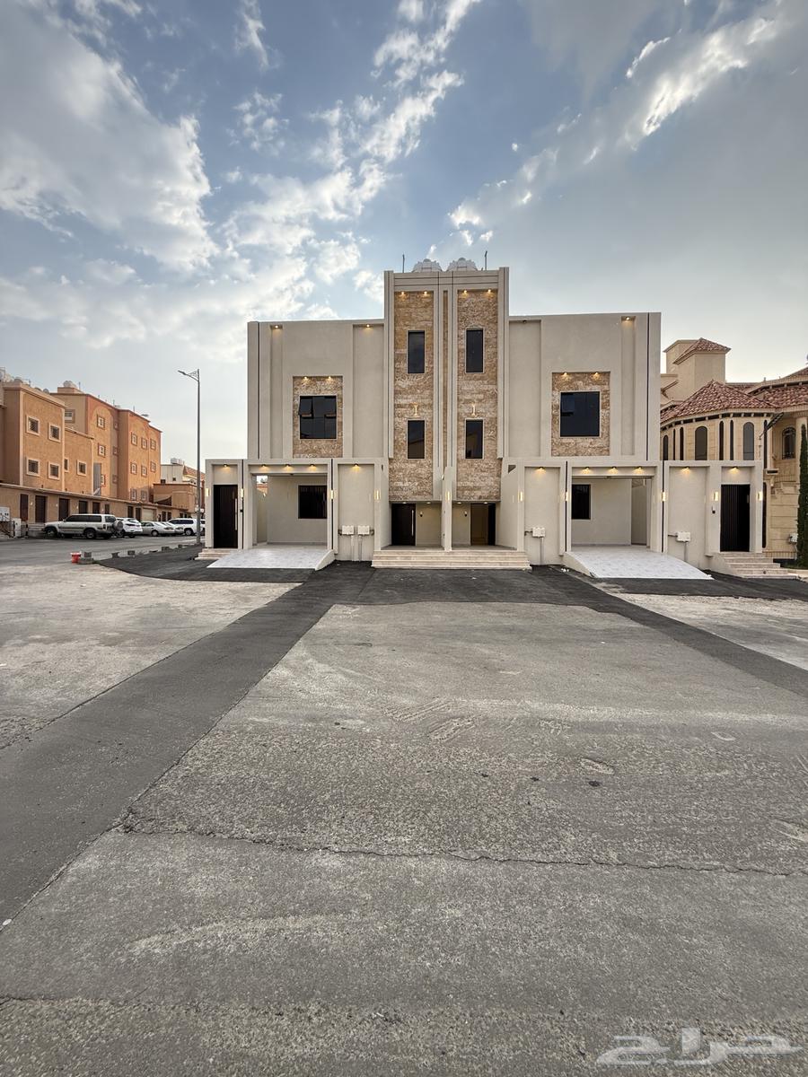 للبيع روف علوي بملحق تشطيب VIP ف احد رفيده وسط الخدمات64481401378050110