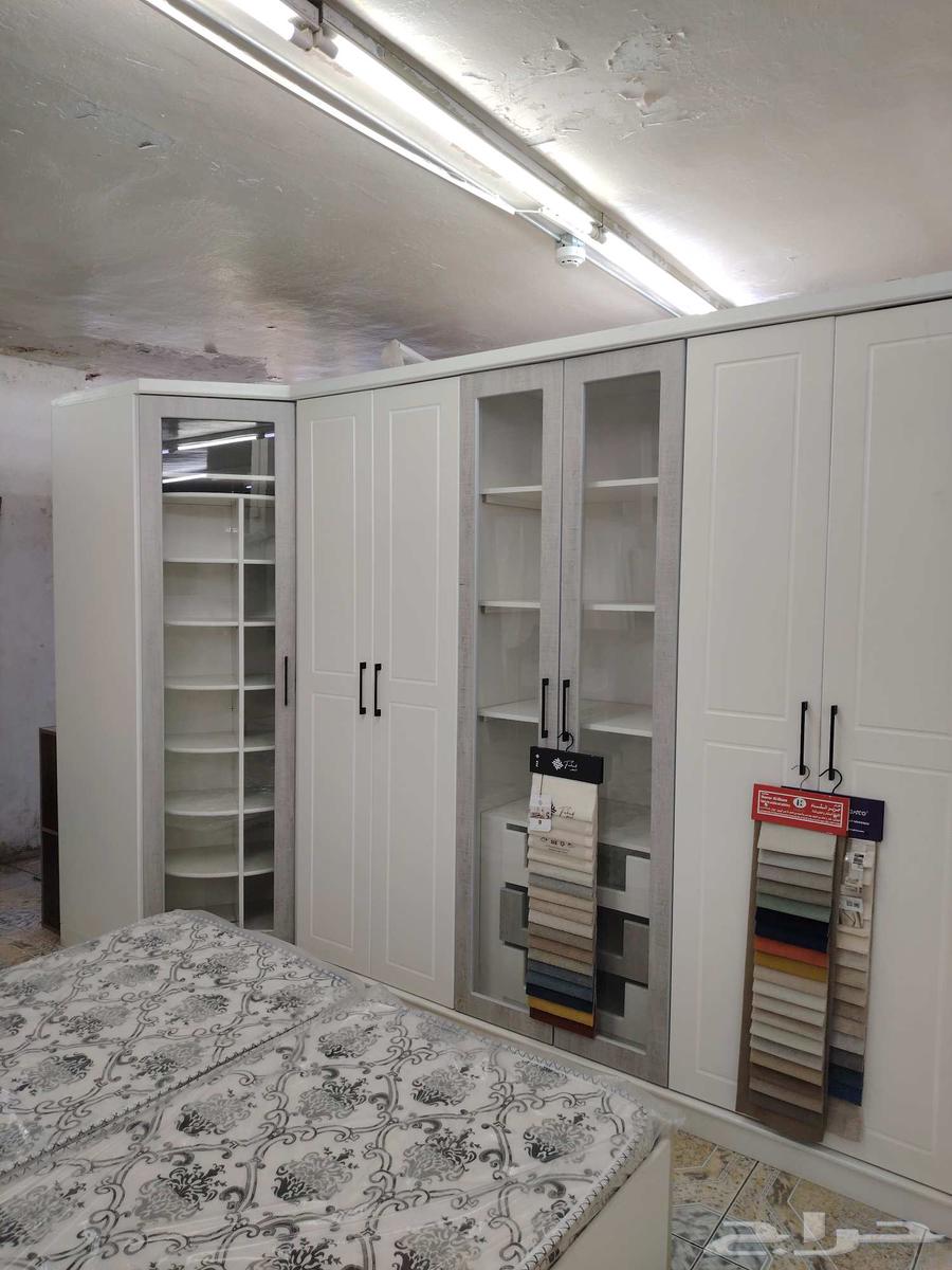 Carpenter for disassembly and assembly of bedrooms and craftsman64487199670913110