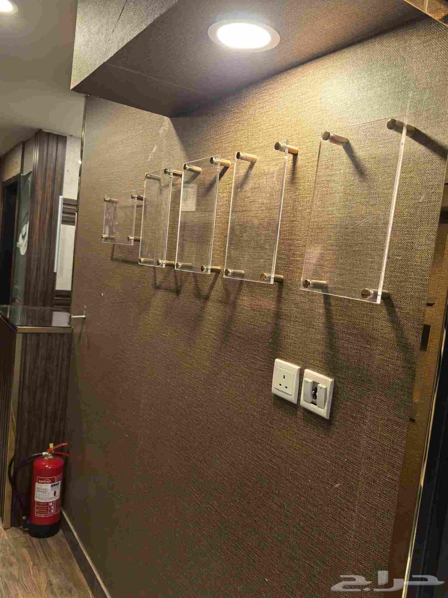 صالون مجهز بكل الاشتراطات لتقبيل جده حي طيبه64473836306691114