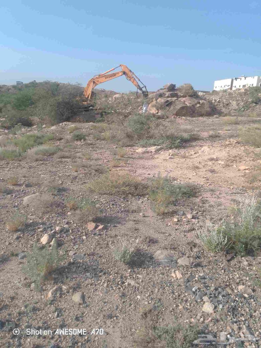 Drilling and blasting mountains to build stone structures64487231301763113