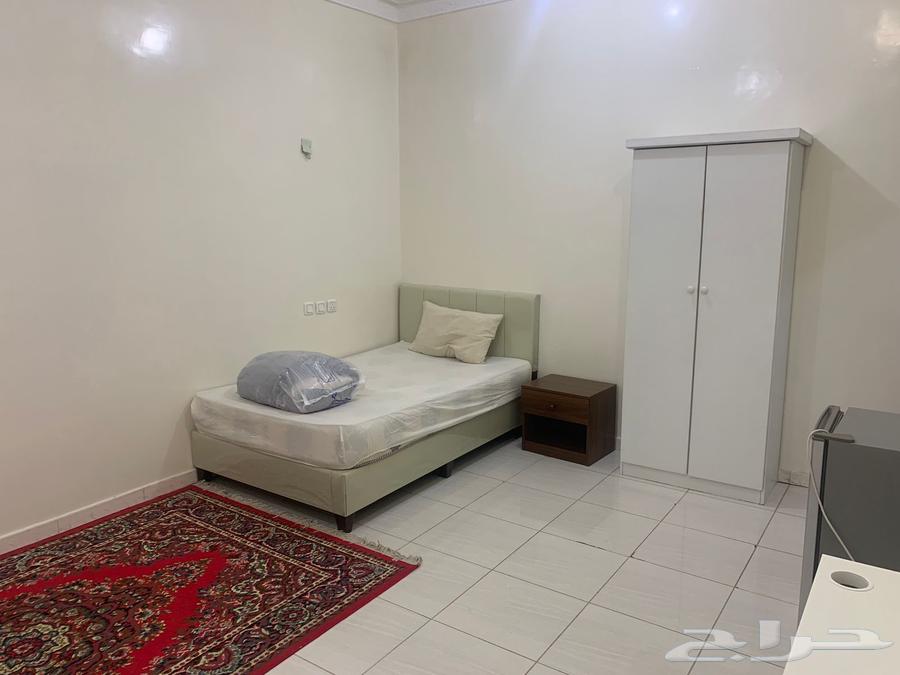 غرفة عزاب مفروشه بالسلام خلف جامعة طيبة64487054032899110