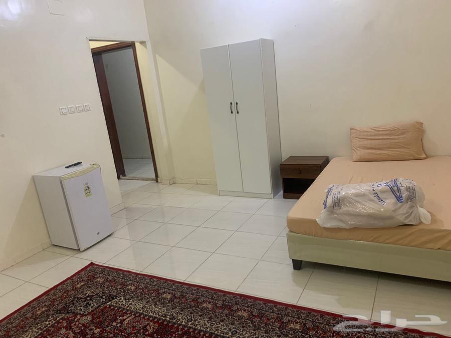 غرفة عزاب مفروشه بالسلام خلف جامعة طيبة64487054032899111