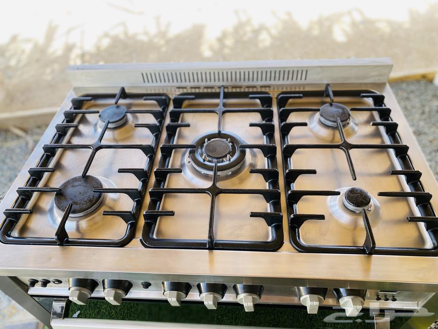 فني صيانه الافران في المنزل ويوجد سيارة64481433081345111