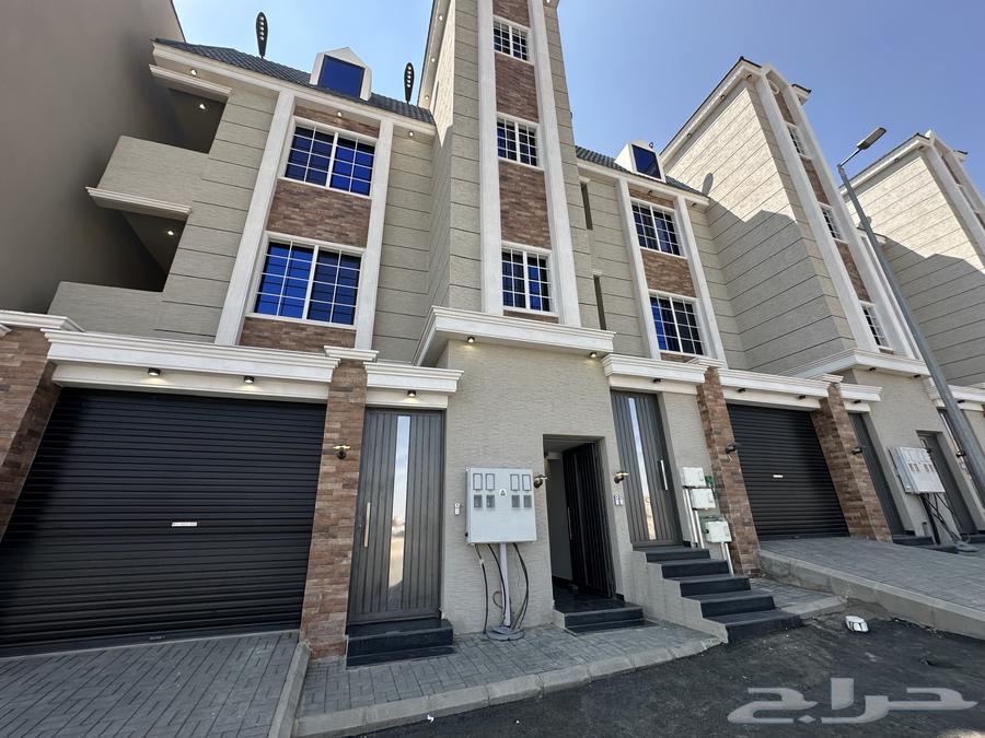 للبيع شقق ارضيه بمدخل سياره بحى المعارض خميس مشيط السعر 57064487070510595111