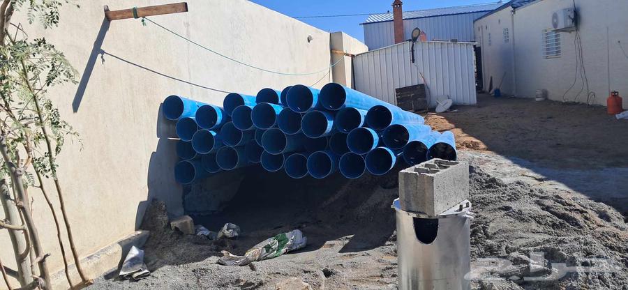 Drilling of artesian wells64481463389826112