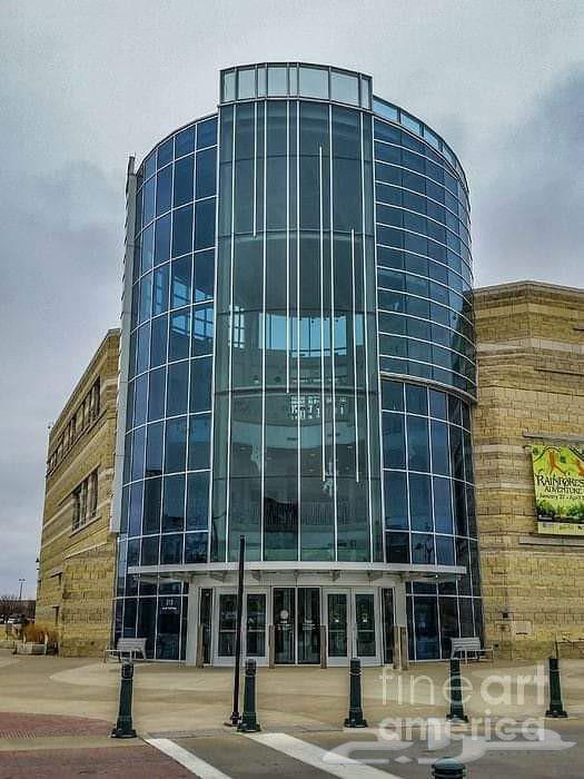 واجهات زجاج استركشر وسكرت وجميع اعمال اللمنيوم والكلادنج64487247472897112