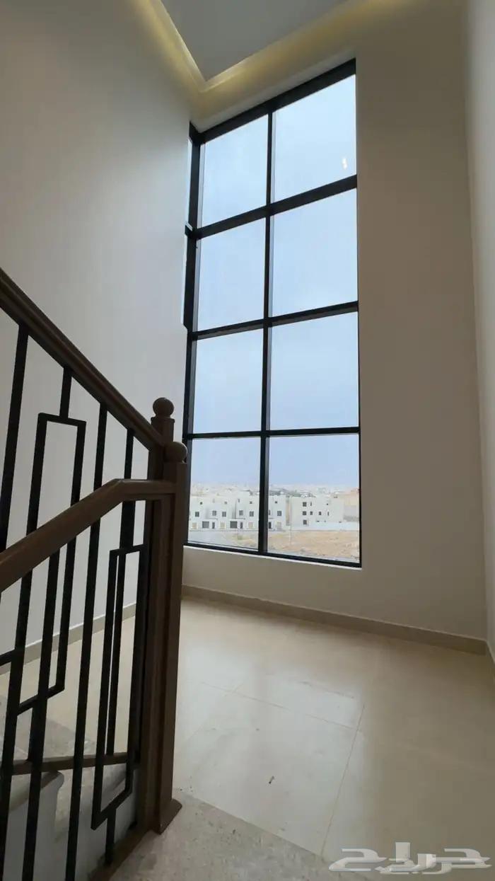 شقق بنظام ادوار مستقلة بموقع مميز للبيع من المالك مباشرة64487102655619112