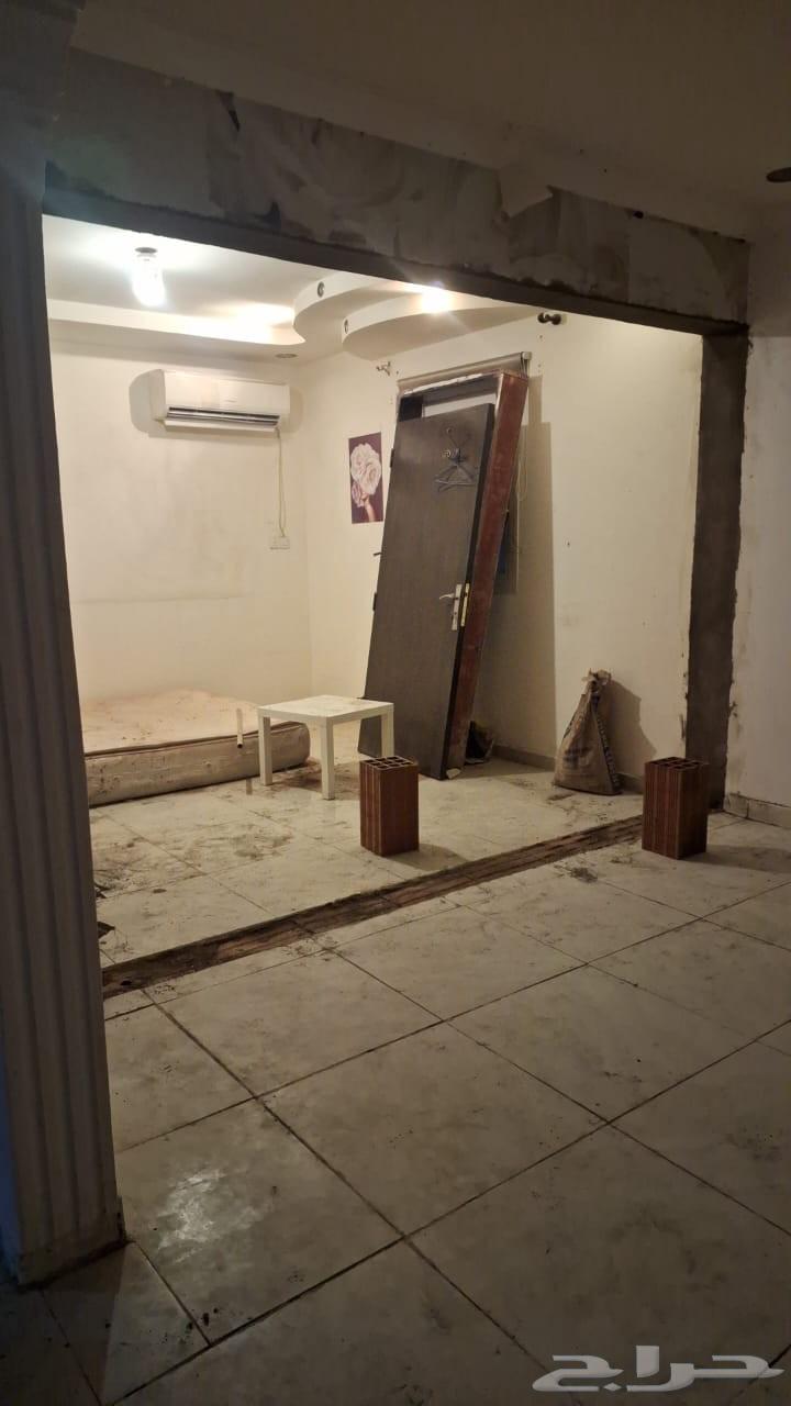 Tiling master, building walls, cutting with a rocket saw, renovation contractor, tile breaking64487119253889114