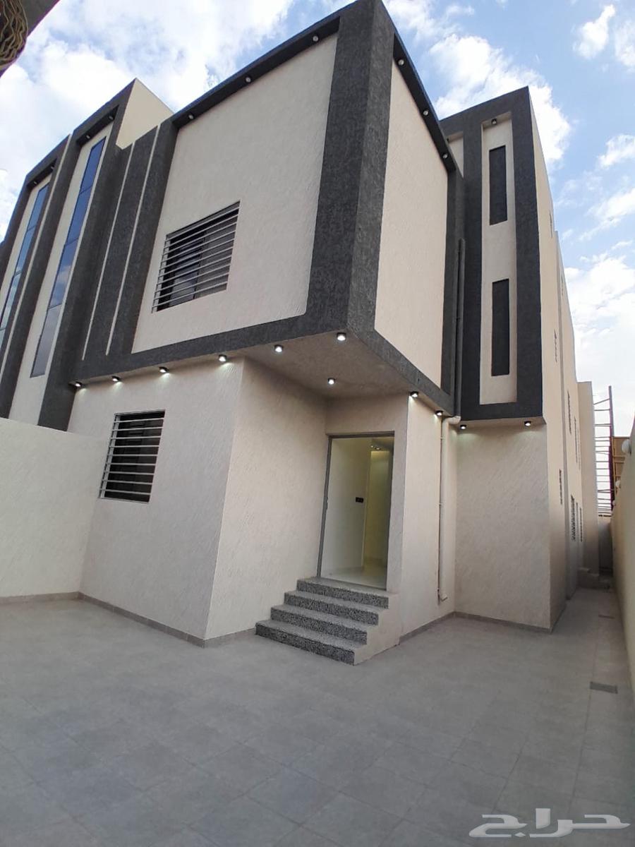 للبيع شقه دور ارضي تمليك بمدخل سيارة بسعر 550الف مخطط664487021423747110