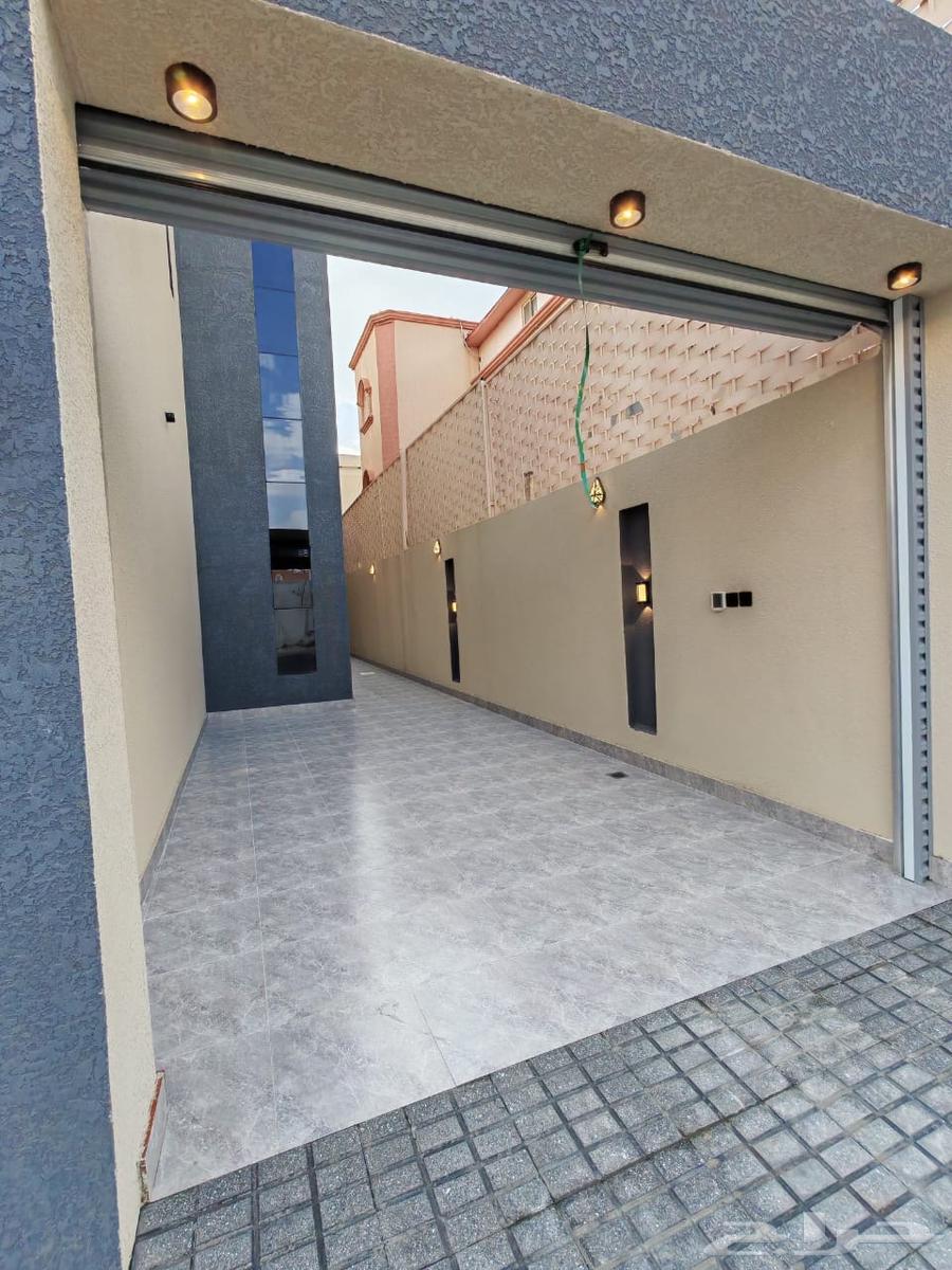 للبيع شقق تمليك ارضي بحوش خلف السعودي الألماني وسط الخدمات64487036618627113