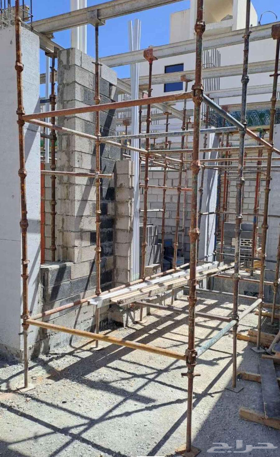 تركيب وفك الشد ات المعدنية بأنواعها.64493676124033110