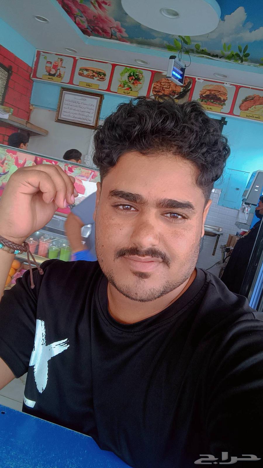 مندوب توصيل مطاعم ابحث عن عمل احمل رخصه سياره واقامه ساريه64493675432322110