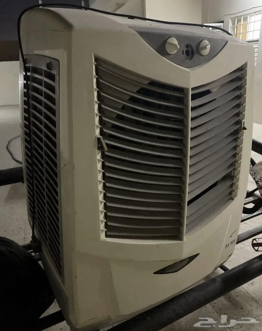 ثلاث كراسي حديد ليس واحد وطاولة حديد ومكيف صحراوي بلاستيك64501571400961111
