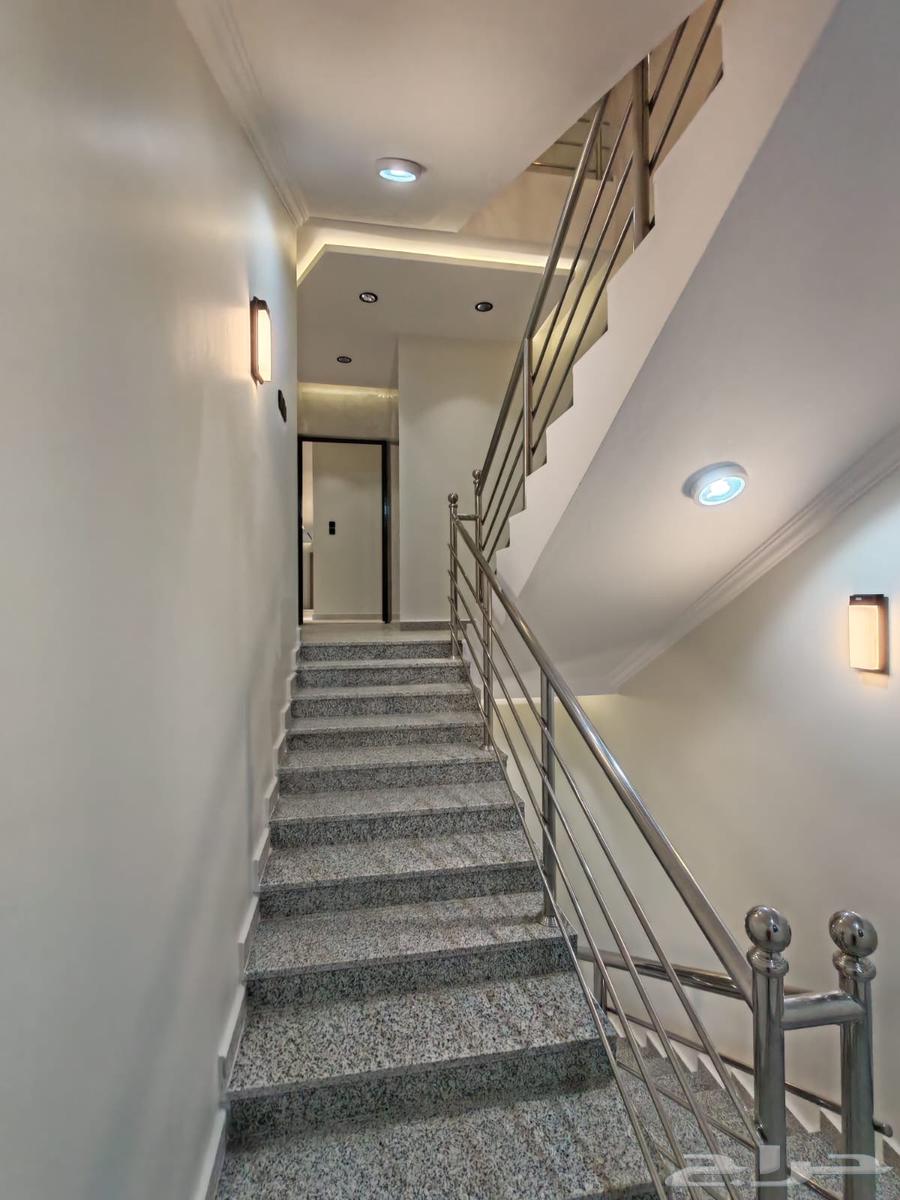 Upper roof for sale with internal and external staircase annex in Ahad Rufaidah64501537751681113